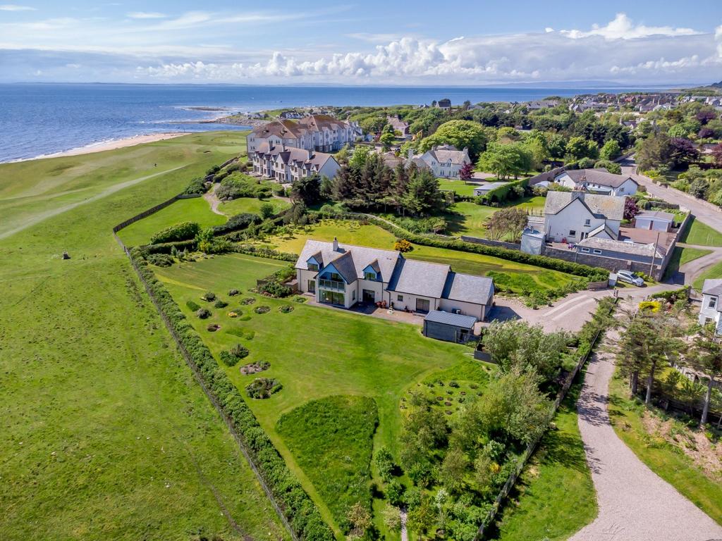 12 Golf Road