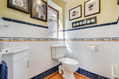 65 Hutton Village, Hutton, Brentwood, CM13 1RX