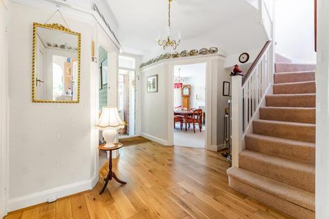 2, Rivermount Lower Hampton Road, Sunbury-on-thames, TW16 5PH