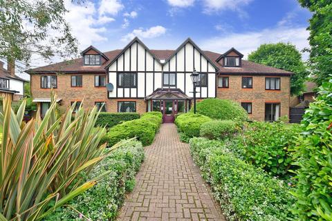 1 bedroom ground floor flat for sale - Monks Walk, Reigate, Surrey