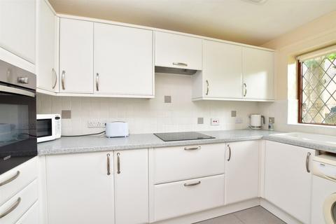 1 bedroom ground floor flat for sale - Monks Walk, Reigate, Surrey