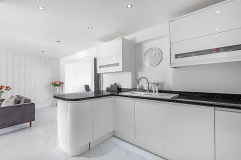 119 Bourne Vale, Bromley, BR2 7NY