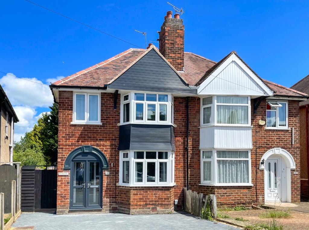 Northway, Leamington Spa 3 bed semidetached house £1,400 pcm (£323 pw)