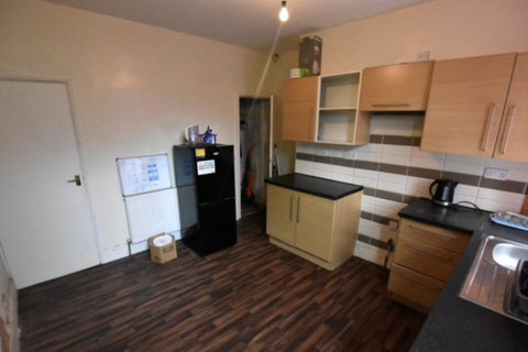 75 Brompton Road, Bradford, BD4 7JE