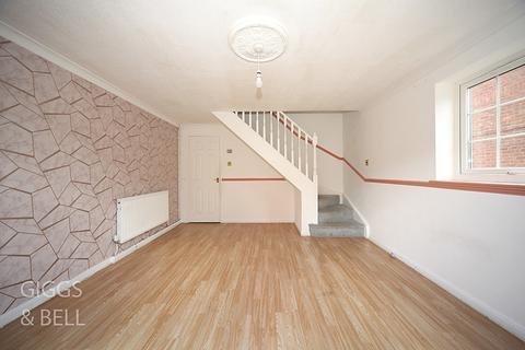15 Felton Close, Luton, LU2 9TD