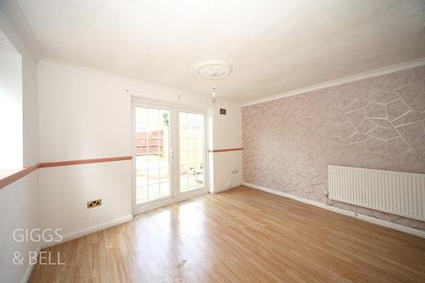 15 Felton Close, Luton, LU2 9TD