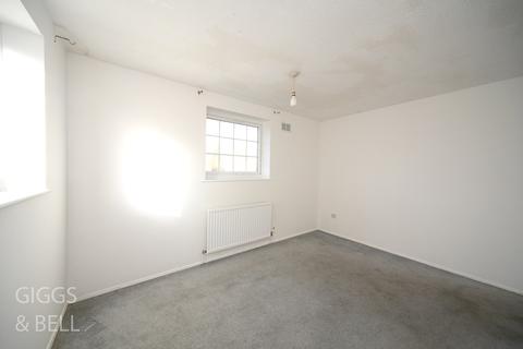 15 Felton Close, Luton, LU2 9TD