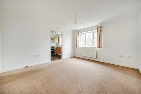1 bedroom flat to rent, Whitehead Way,  Aylesbury,  HP21
