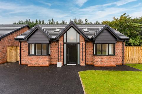 4 bedroom detached bungalow for sale, Ashcroft Fold , Chorley Road, Westhoughton, Bolton, BL5