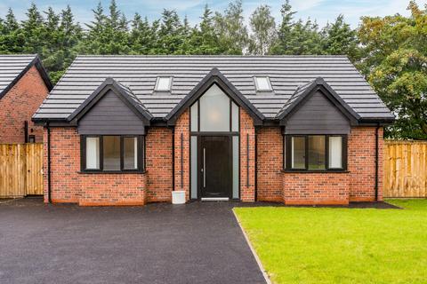 4 bedroom detached bungalow for sale, Ashcroft Fold , Chorley Road, Westhoughton, Bolton, BL5