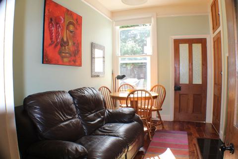 46 Muirkirk Road, London, SE6 1BU