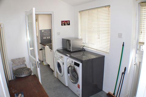 46 Muirkirk Road, London, SE6 1BU