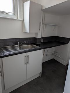 Studio to rent, Newcomen Terrace, Redcar TS10