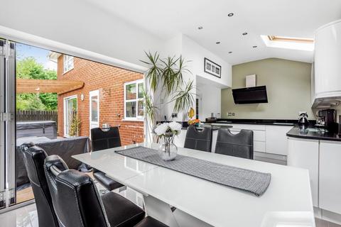 17 Greenbirch Close, Basingstoke, RG22 5JL