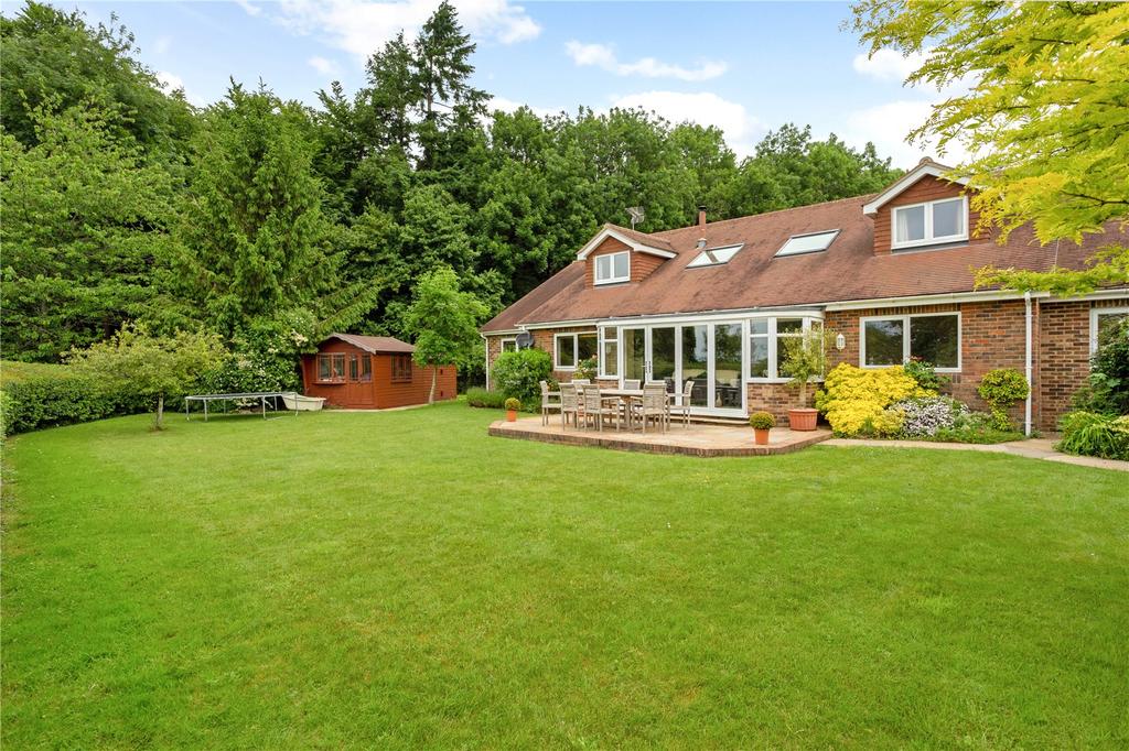 Oakley, Basingstoke, Hampshire, RG23 4 bed detached house £1,195,000