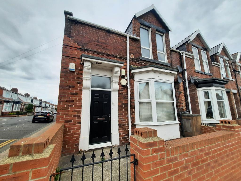 Cleveland Road, Sunderland, Tyne and Wear, SR4 7PU 3 bed flat for sale