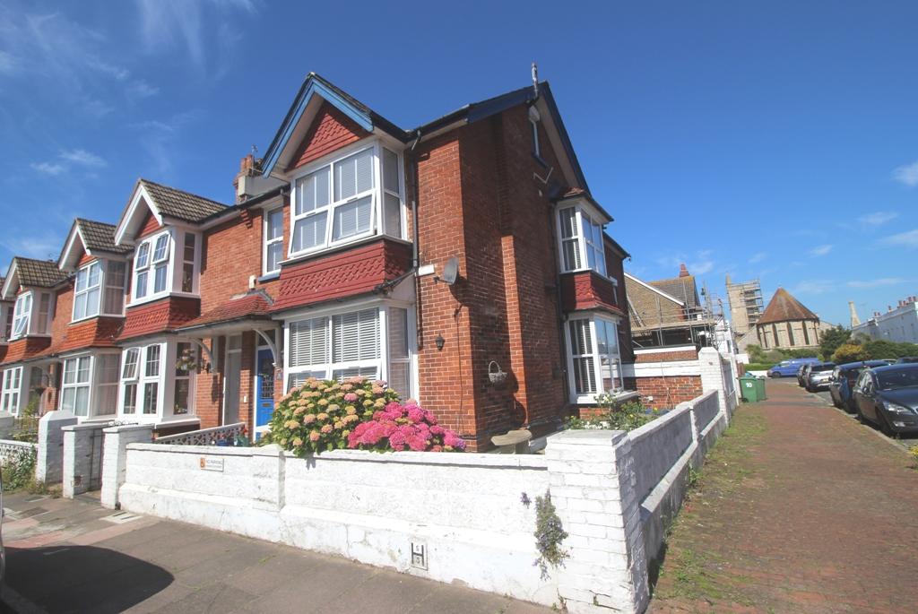 Rylstone Road, Redoubt, Eastbourne BN22 7 bed end of terrace house £495,000