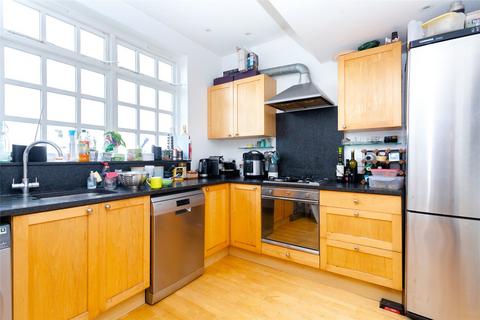 2 bedroom flat to rent, Monsell Court, 33-41 Monsell Road, London