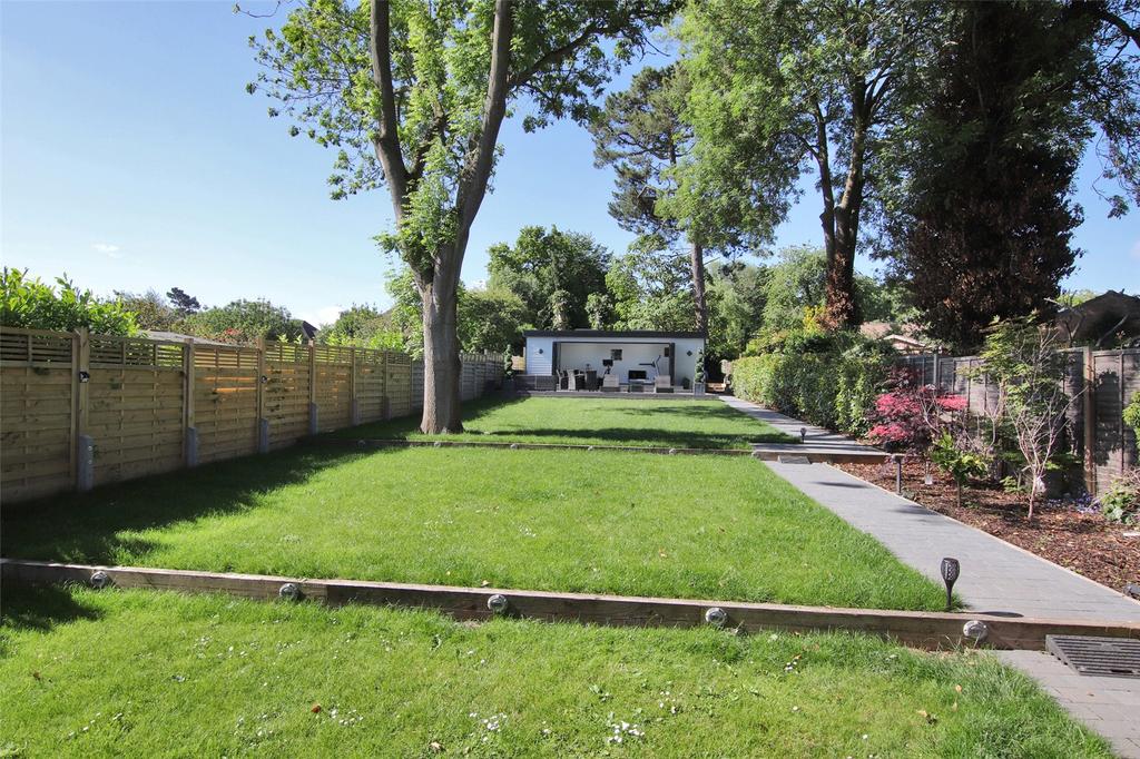 Rear Lawn Area