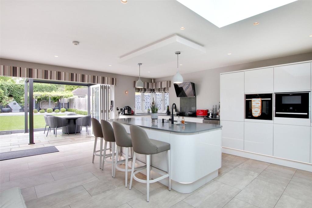 Kitchen &amp; Island