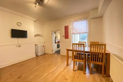 undefined, Albany Terrace, Chatham, Kent, ME4