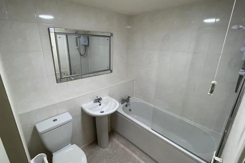 2 bedroom apartment to rent, Windsor,  Berkshire,  SL4