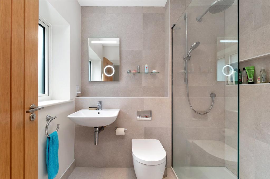 Bedroom 2 En-Suite