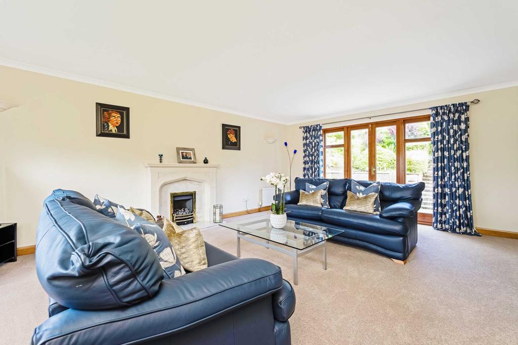 Langbank Rise, Kilmacolm 5 bed detached house £510,000