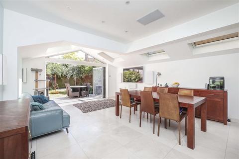 22 Ryfold Road, London, SW19 8BZ