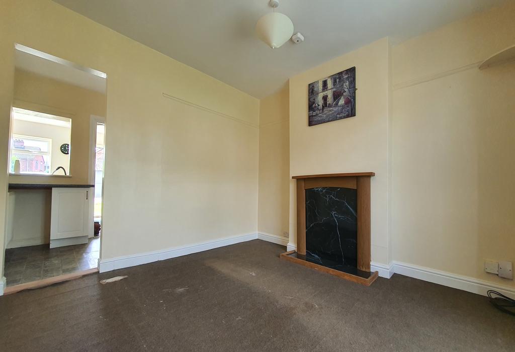 St. Johns Road, Scunthorpe, Lincolnshire 3 bed detached house £150,000