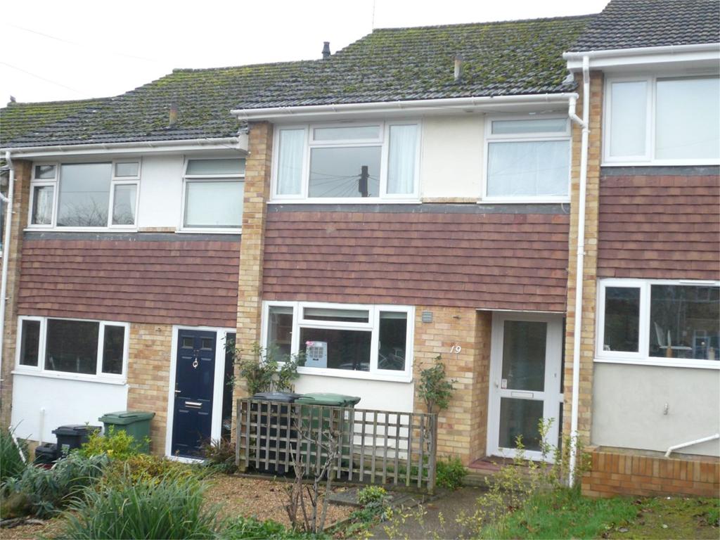 Deanfield Road, HenleyonThames, RG9 3 bed terraced house £1,350 pcm
