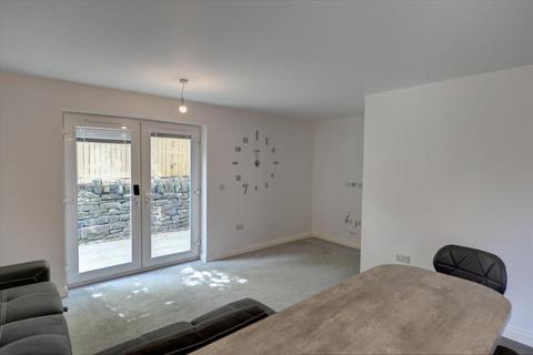 2 bedroom flat to rent, Station View, Skipton, BD23