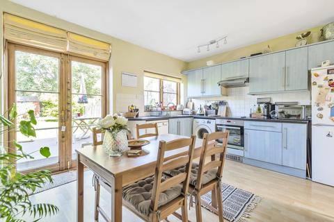 15 Bertal Road, London, SW17 0BX