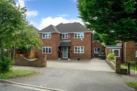 4 bedroom detached house for sale - Sibley Avenue, Harpenden, Hertfordshire