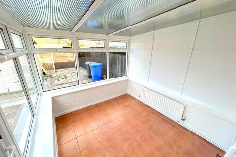 2 bedroom semi-detached house to rent, St Nicholas Close, Boston, PE21
