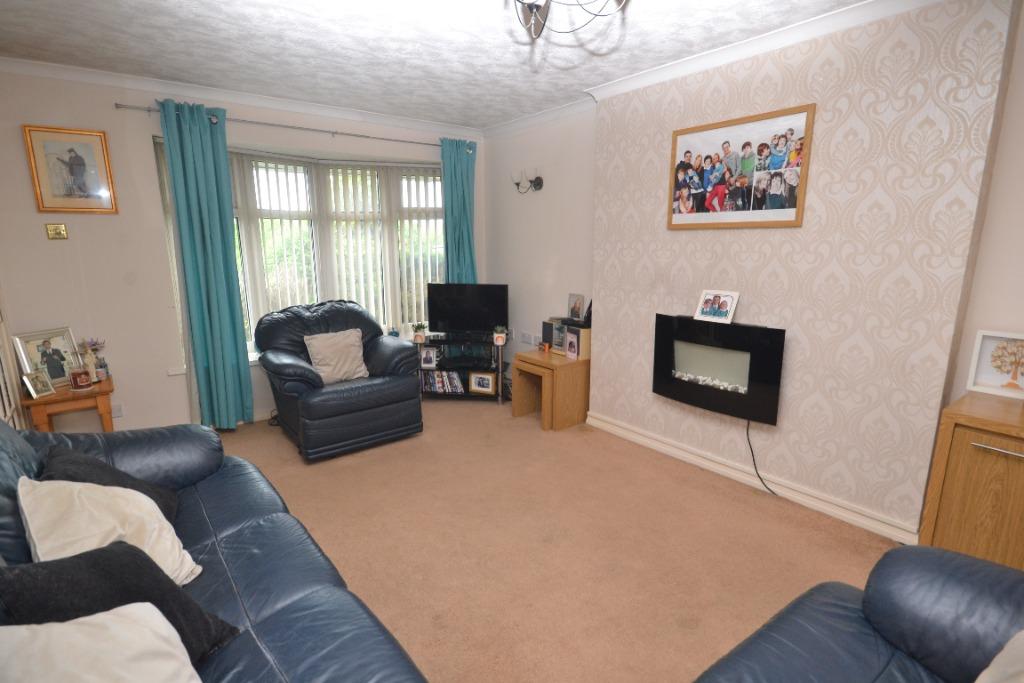 Andover Crescent, Winstanley, Wigan, WN3 3 bed semidetached house £