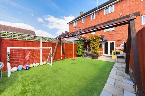 109 Woodvale Kingsway, Quedgeley, Gloucester, GL2 2BU