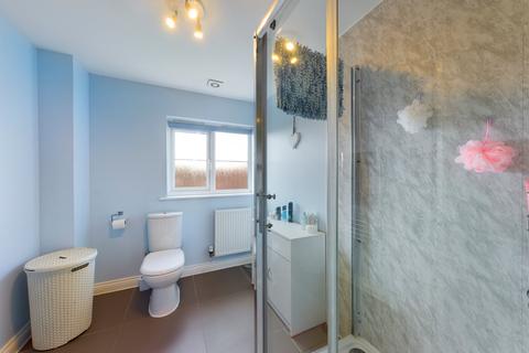 109 Woodvale Kingsway, Quedgeley, Gloucester, GL2 2BU