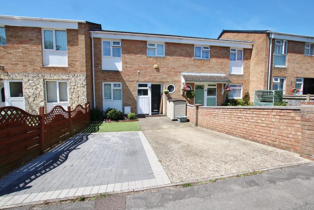 Caistor Close, Lordshill, Southampton 3 bed terraced house £267,500
