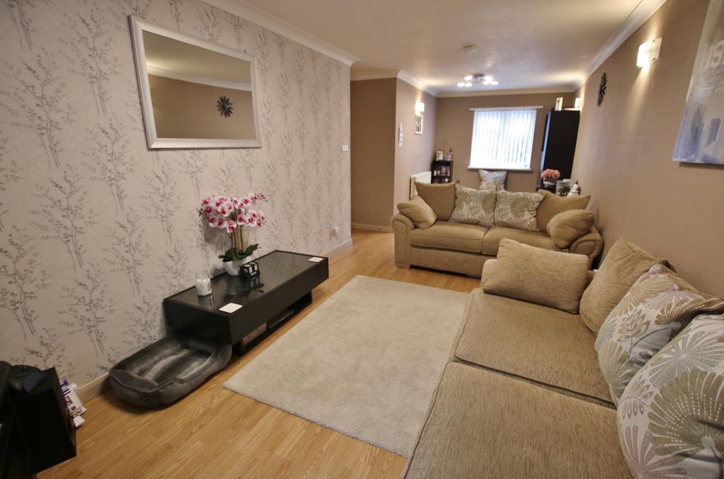 Caistor Close, Lordshill, Southampton 3 bed terraced house £267,500