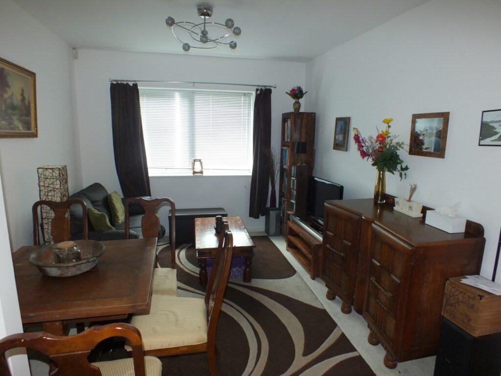 Dutton Court, Warrington, WA1 2BE 1 bed apartment