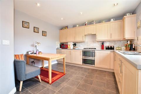 4 bedroom semi-detached house for sale - Toronto Road, Petworth, West Sussex