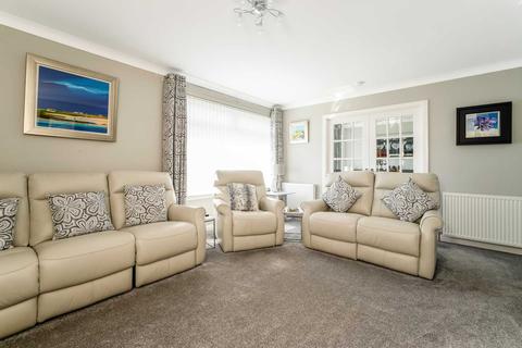 1 Beauly Crescent, Kilmacolm, PA13 4LR