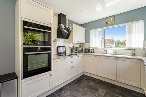 1 Beauly Crescent, Kilmacolm, PA13 4LR