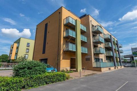 1 bedroom apartment to rent, Scenix House, 86 Chigwell Road, London, E18