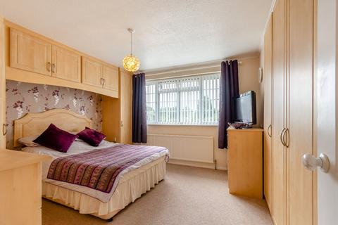 3 Cooper Road, Windlesham, GU20 6EA