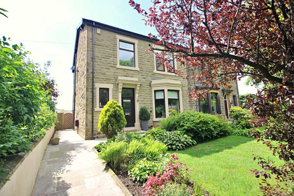 View of Property at Front
