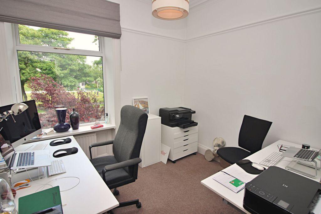 Bedroom 3 (Double)