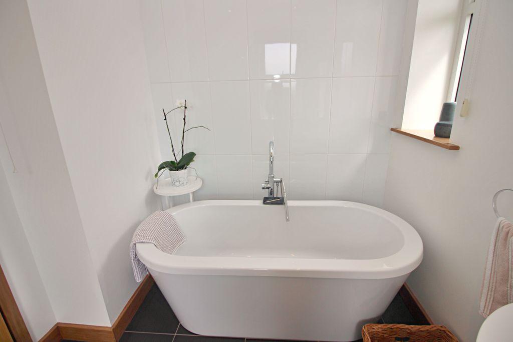 Freestanding Bath