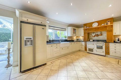 1 Beck View, Birstall, Batley, WF17 9JT